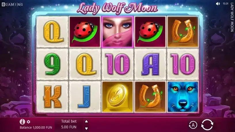 Lady Wolf Moon slot screenshot 1