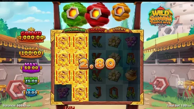 Wild Swarm Triple Hive slot screenshot 5