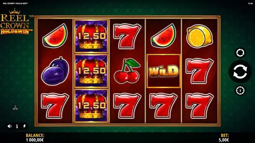 Reel Crown: Hold & Win slot screenshot 1