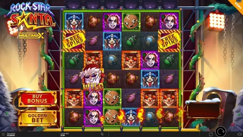 Rock Star Santa MultiMax slot screenshot 1