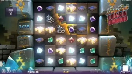 Lucy Luck and the Crimson Diamond slot screenshot 4