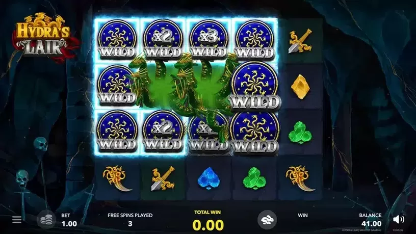 Hydra's Lair slot screenshot 3