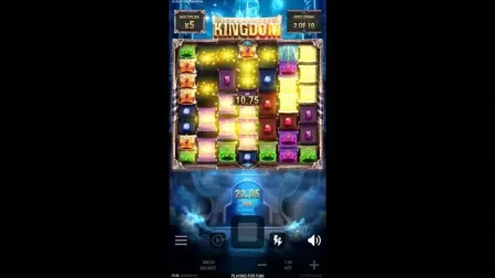 Ultra Cluster Kingdom slot screenshot 3