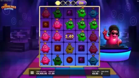 Crownlings Clusters slot screenshot 5