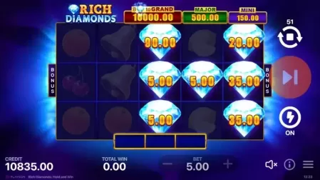 Rich Diamonds: Hold and Win slot screenshot 5