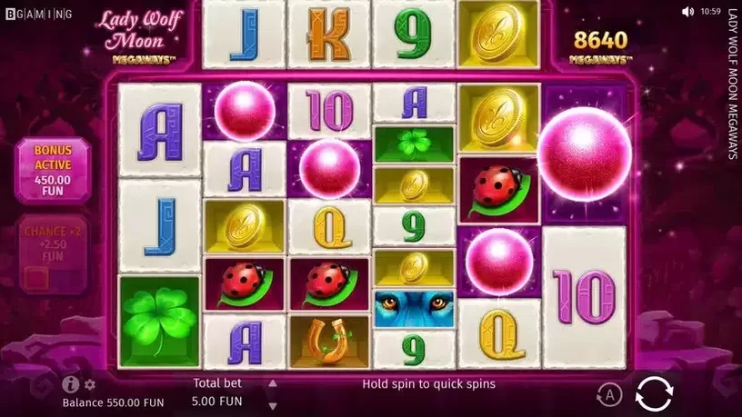 Lady Wolf Moon Megaways slot screenshot 2