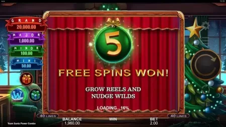 Team Santa Power Combo slot screenshot 2