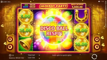 Miss Cherry Fruits Jackpot Party slot screenshot 2