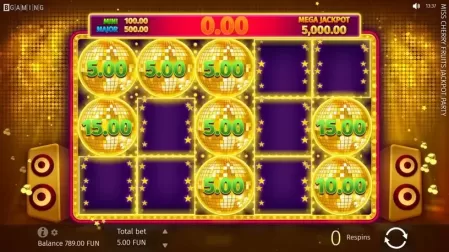 Miss Cherry Fruits Jackpot Party slot screenshot 3