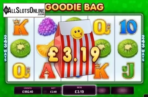 Screen 4. Fruit vs Candy from Microgaming
