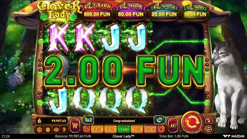 Clover Lady™ slot screenshot 2