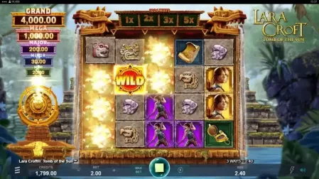 Lara Croft Tomb of the Sun slot screenshot 2