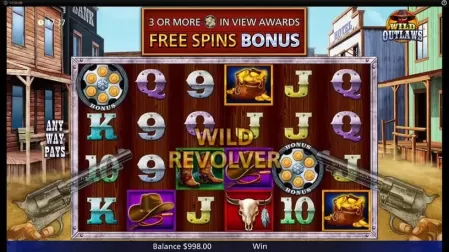 Wild Outlaws slot screenshot 2