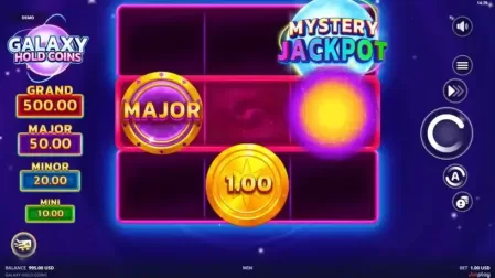 Galaxy Hold Coins slot screenshot 1
