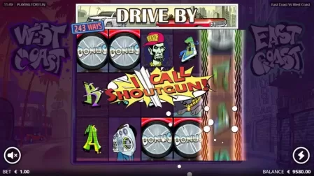 East Coast vs West Coast slot screenshot 2