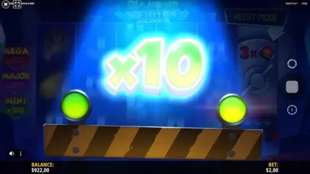 Diamond Heist Hold & Win slot screenshot 5