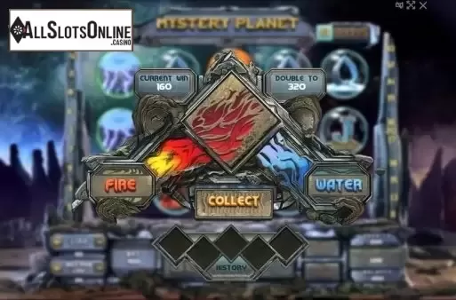 Risk (Double up) game screen. Mystery Planet from Evoplay Entertainment