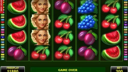 Fortunas Fruits slot screenshot 1