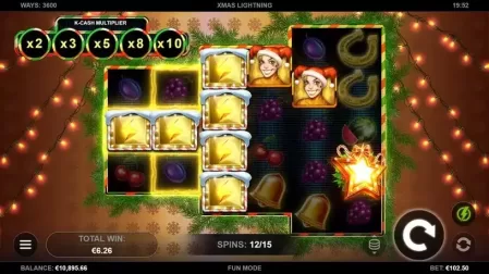 Xmas Lightning slot screenshot 3