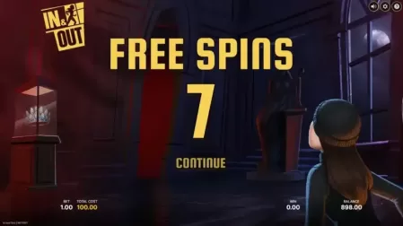 In And Out slot screenshot 3