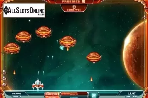 Screen9. Max Damage and the Alien Attack from Microgaming
