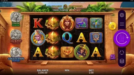 Queens of Ra POWER COMBO slot screenshot 1