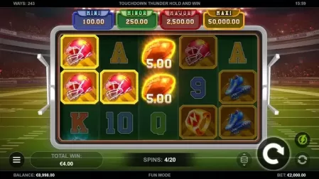 Touchdown Thunder Hold and Win slot screenshot 4