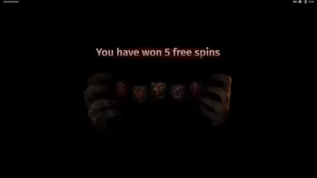 Dreadworks slot screenshot 2