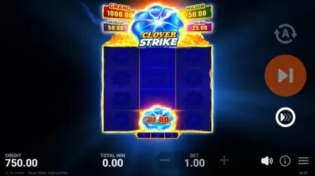Clover Strike: Hold and Win slot screenshot 4