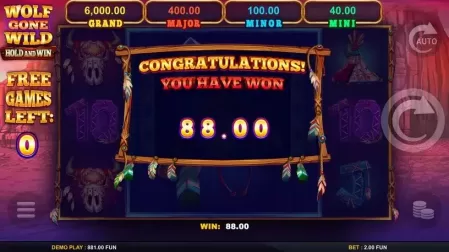 Wolf Gone Wild Hold And Win slot screenshot 4